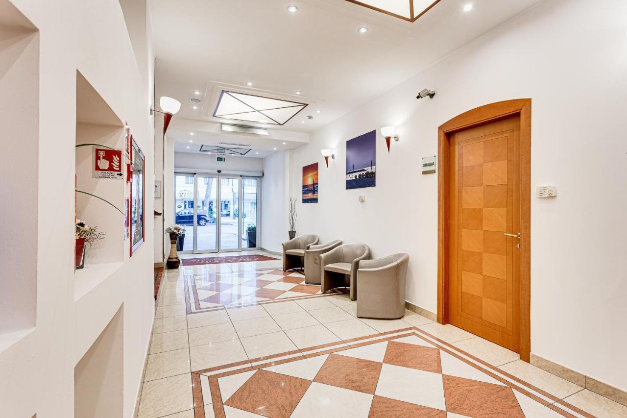 Hotel Villa Maria 체제나티코 외부 사진