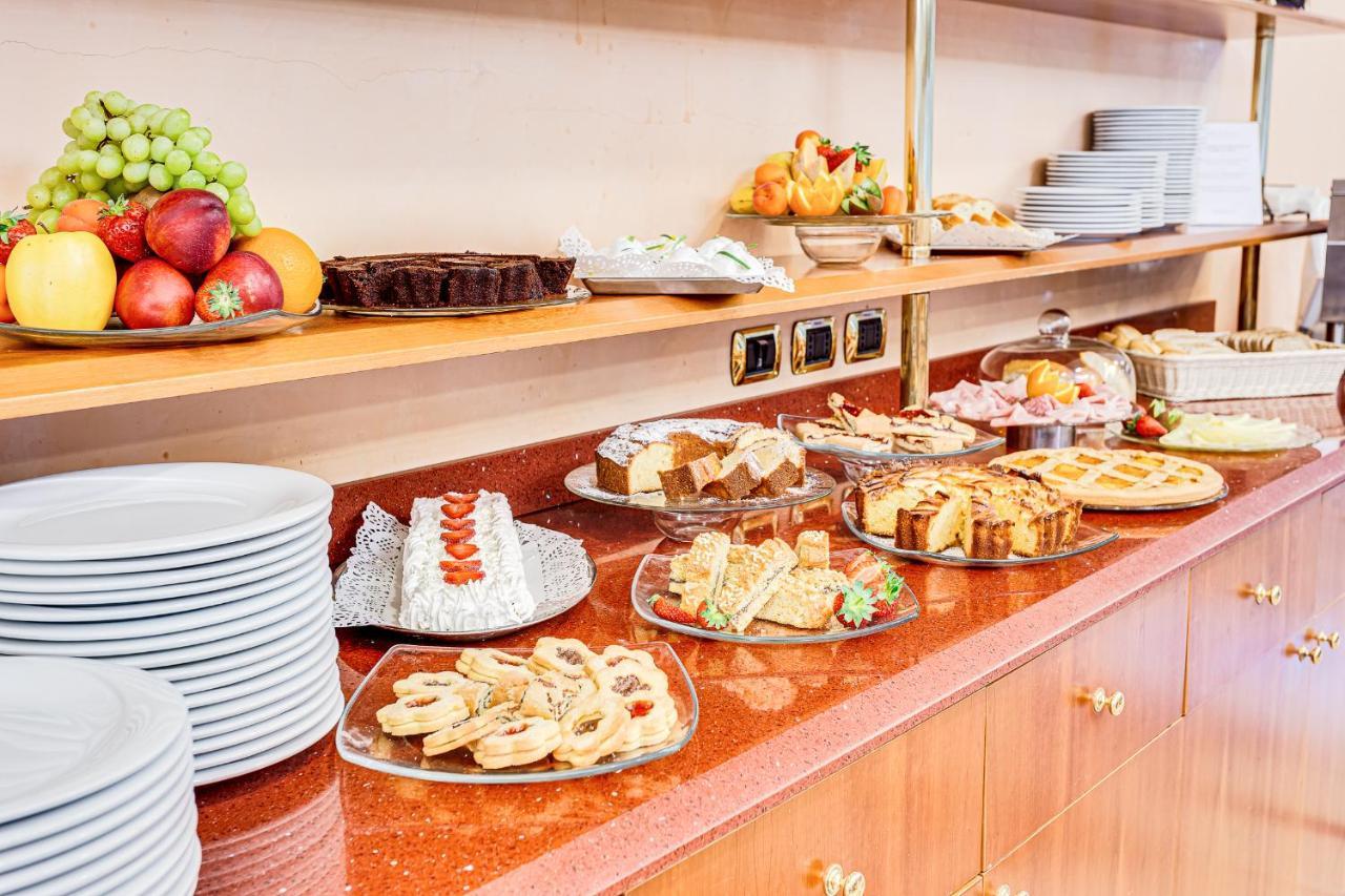 Hotel Villa Maria 체제나티코 외부 사진