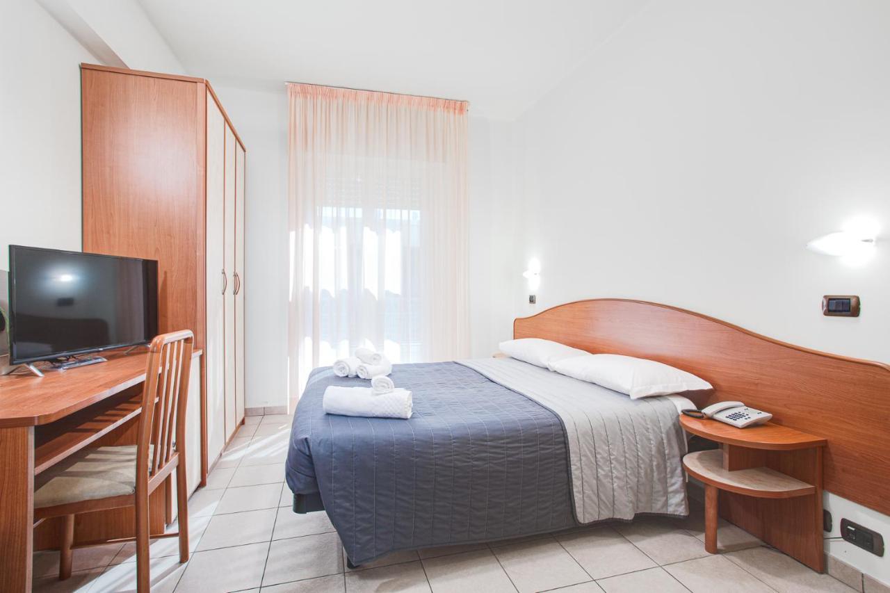 Hotel Villa Maria 체제나티코 외부 사진
