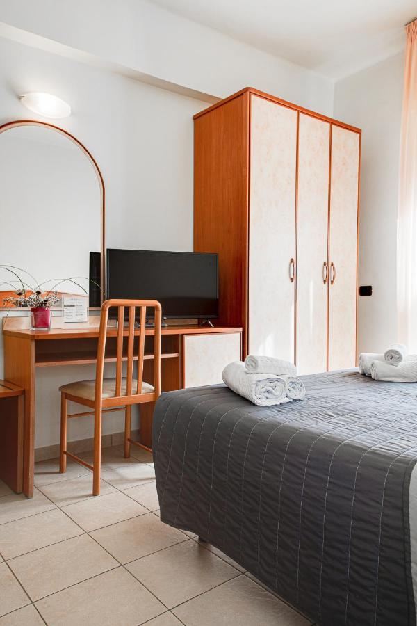 Hotel Villa Maria 체제나티코 외부 사진