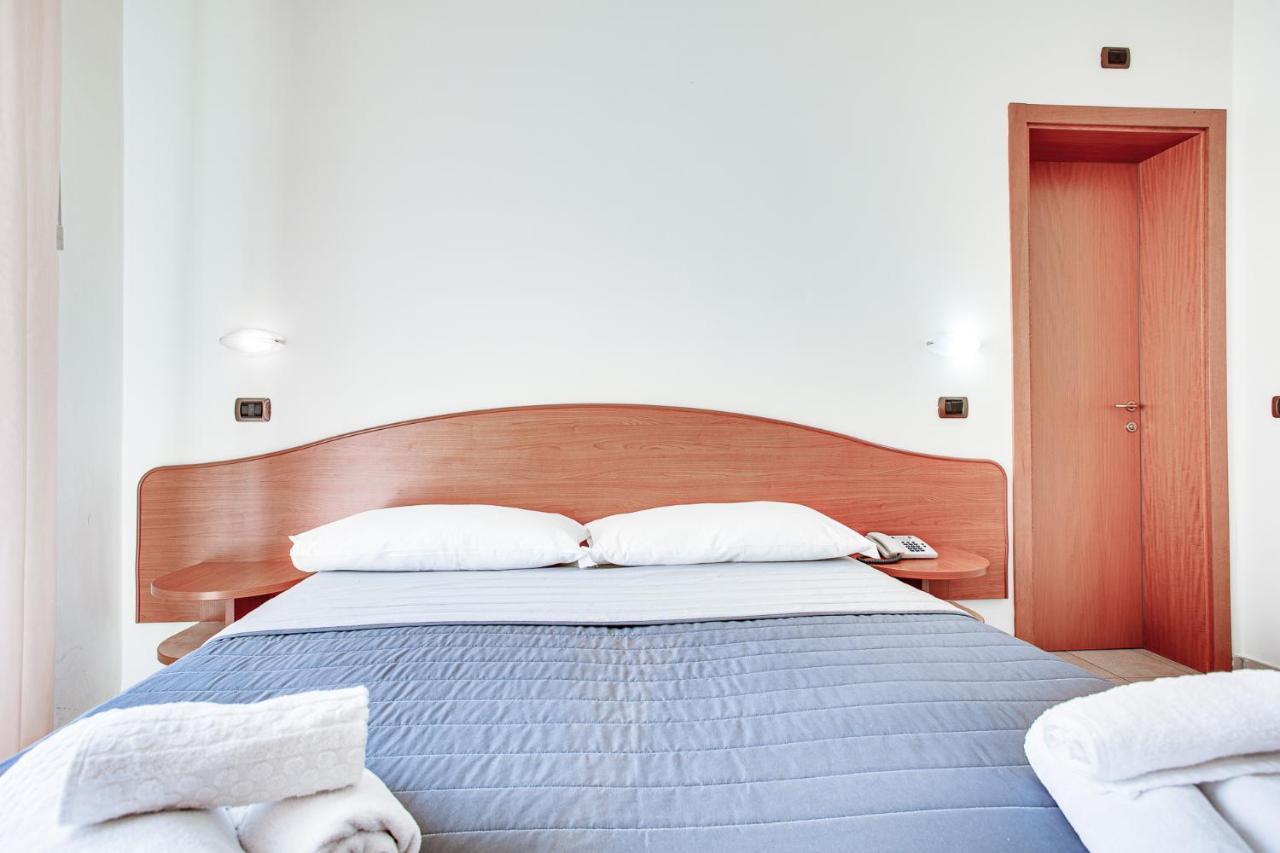 Hotel Villa Maria 체제나티코 외부 사진